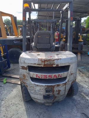 Nissan.2.5ตัน  โปรโมชั่นทำสีฟรี