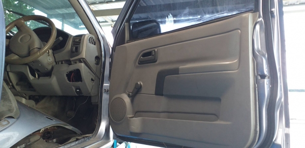 หัวเก๋งรถ isuzu d-max