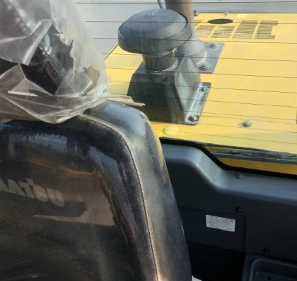 ขายรถตักล้อยาง KOMATSU WA100-7 ปี 2014 นำเข้าเองจากญี่ปุ่น สภาพสวยพร้อมใช้งาน มีVDOการทำงานครับ ขายรถตักล้อยาง KOMATSU WA100-7 ปี 2014 นำเข้าเองจากญี่ปุ่น สภาพสวยพร้อมใช้งาน มีVDOการทำงานครับ