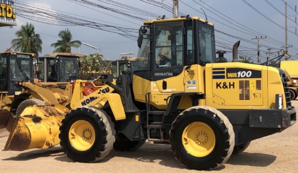 ขายรถตักล้อยาง KOMATSU WA100-7 ปี 2014 นำเข้าเองจากญี่ปุ่น สภาพสวยพร้อมใช้งาน มีVDOการทำงานครับ ขายรถตักล้อยาง KOMATSU WA100-7 ปี 2014 นำเข้าเองจากญี่ปุ่น สภาพสวยพร้อมใช้งาน มีVDOการทำงานครับ