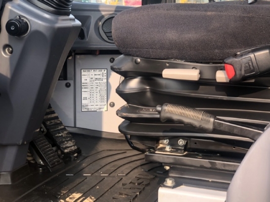 ขายรถตักล้อยาง KOMATSU WA100-7 ปี 2014 นำเข้าเองจากญี่ปุ่น สภาพสวยพร้อมใช้งาน มีVDOการทำงานครับ ขายรถตักล้อยาง KOMATSU WA100-7 ปี 2014 นำเข้าเองจากญี่ปุ่น สภาพสวยพร้อมใช้งาน มีVDOการทำงานครับ