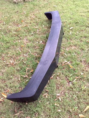 กันชนเหล็กหน้า suzuki vitara เหล็กหนาสภาพดีสามารถเจาะใส่วินทได้ติดต่อ0840176323