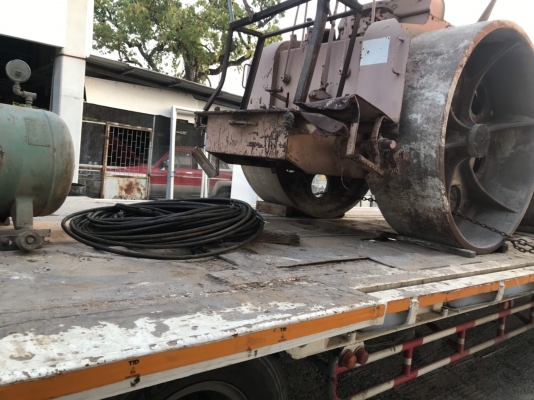 ขายรถบดสามล้อเหล็ก Sakaiรุ่น kd 10 กะสานทะเบียน