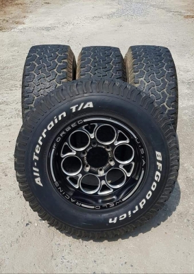ขายล้อลายลูกโม่ WELD ขอบ 16x8.5 ออฟ 0 พร้อมยาง BF ขายล้อลายลูกโม่ WELD ขอบ 16x8.5 ออฟ 0 พร้อมยาง BF