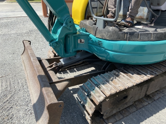 ขายถูกรถแบคโฮKOMATSUรุ่นPC27MR-1นำเข้าญี่ปุ่นไม่เคยใช้งานในไทยเอกสารพร้อม มีหัวกระแทกพร้อมบุ้งกี๋แทร็กเหล็กปั้มนิ้วทำงานไวเครื่อง3สูบสภาพดีพร้อมใช้งาน 081-8302909 จิรโรจน์ Line : @J555