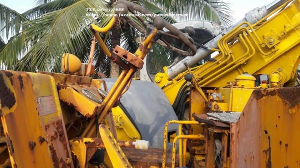 สินค้าเก่านอก ขายถูกด่วนๆ รถตักล้อยาง KOMATSU JH30B ขับเคลื่อน 2 เพลา / เลี้ยวล้อ /เครื่องยนต์ISUZU DA220 , 4สูบ