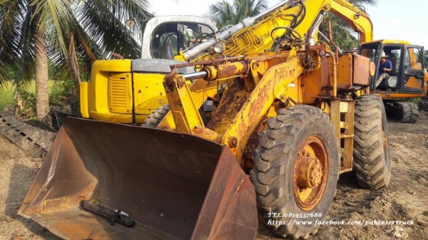 สินค้าเก่านอก ขายถูกด่วนๆ รถตักล้อยาง KOMATSU JH30B ขับเคลื่อน 2 เพลา / เลี้ยวล้อ /เครื่องยนต์ISUZU DA220 , 4สูบ