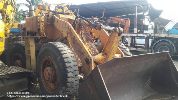 สินค้าเก่านอก ขายถูกด่วนๆ รถตักล้อยาง KOMATSU JH30B ขับเคลื่อน 2 เพลา / เลี้ยวล้อ /เครื่องยนต์ISUZU DA220 , 4สูบ