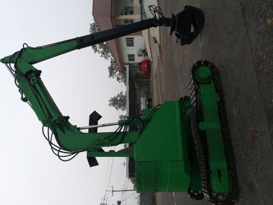 ขายรถคีบ KOMATSU 50 uu สภาพพร้อมใช้ คีบไม้คีบอ้อย เครื่องช่วงล่างดี แขนต่อใหม่