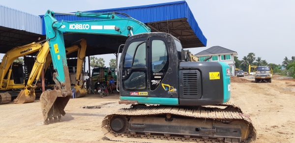 ขายSK135yy02สภาพเก่านอกสวยใช้น้อย