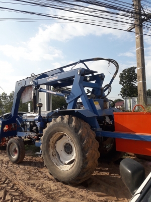 รถคีบอ้อยฟอร์ด+คีบKKบ้านโป่ง ราชบุรี ใช้งาน 1 ปี