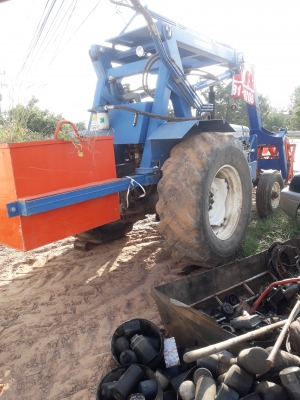 รถคีบอ้อยฟอร์ด+คีบKKบ้านโป่ง ราชบุรี ใช้งาน 1 ปี