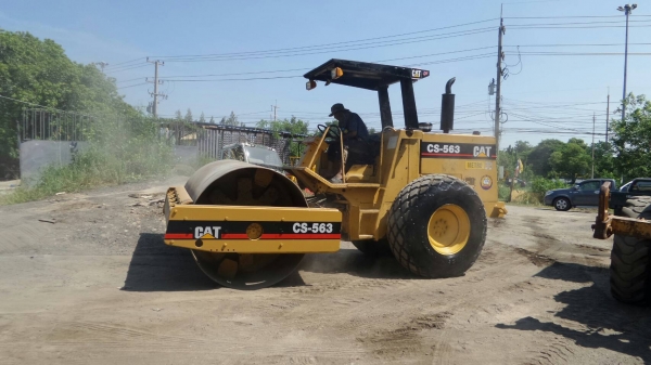 รถบดสั่นเสทือนขนาด10ตัน CATTERPILLAR CAT CS563-2เพลาเปลือกเดียว เล่มทะเบียน พร้อมใช้ รถบดสั่นเสทือนขนาด10ตัน CATTERPILLAR CAT CS563-2เพลาเปลือกเดียว เล่มทะเบียน พร้อมใช้