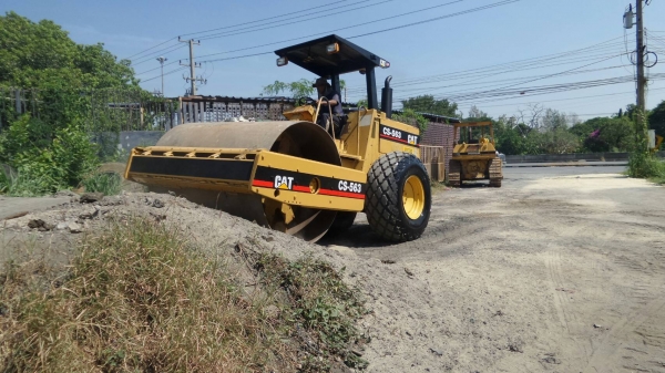 รถบดสั่นเสทือนขนาด10ตัน CATTERPILLAR CAT CS563-2เพลาเปลือกเดียว เล่มทะเบียน พร้อมใช้ รถบดสั่นเสทือนขนาด10ตัน CATTERPILLAR CAT CS563-2เพลาเปลือกเดียว เล่มทะเบียน พร้อมใช้