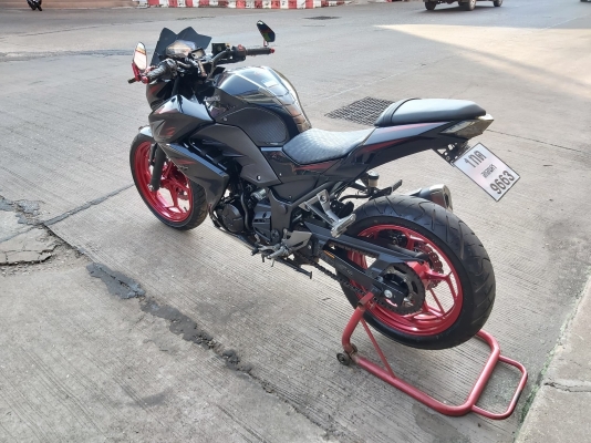 ขาย KAWASAKI Z300 ปี2016 สีเดิมๆ แต่งสวยๆ กระจกปลายแฮนด์ ไฟท้ายแต่ง มือเบรคมือครัชแต่ง การ์ดหม้อน้ำแ