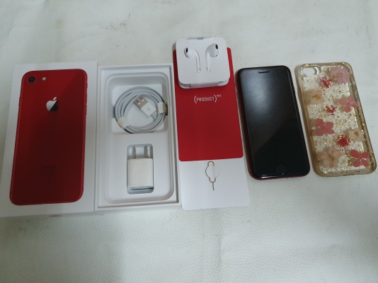 ขายมือถือ iPhone 8 64GB Product RED อุปกรณ์แท้ครบยกกล่อง ราคา 10,900 บาท