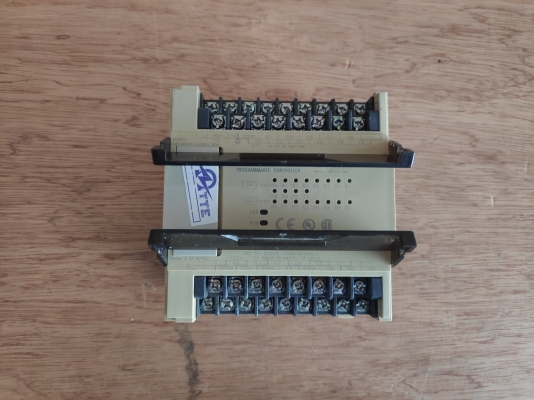 PLC OMRON
