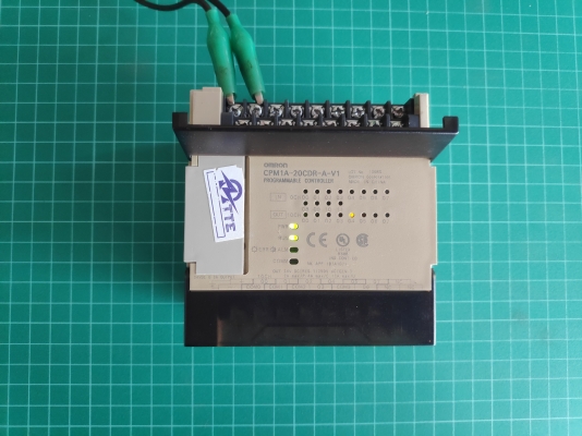 PLC OMRON