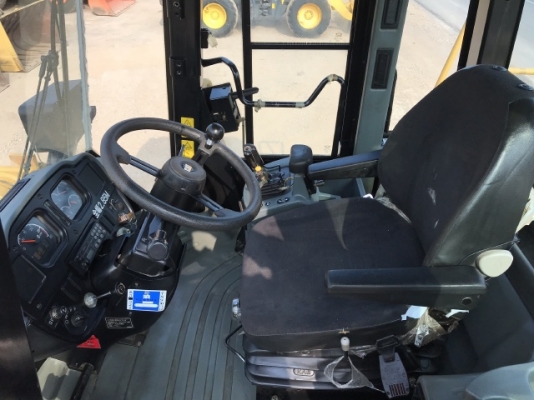 ขายรถตักล้อยาง CAT 950G นำเข้าเองจากญี่ปุ่น สภาพสวยพร้อมใช้งาน มีVDOการทำงานครับ