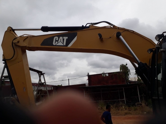 ขายแพ็คคู่CAT320D คันละสามพันกว่าชม.สภาพสวยราคาคันละ 2,000,000 ต่อรอง ขายแพ็คคู่CAT320D คันละสามพันกว่าชม.สภาพสวยราคาคันละ 2,000,000 ต่อรอง