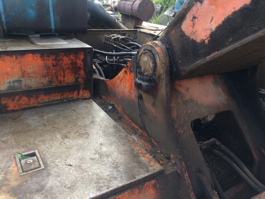 ขายHITACHI EX300 เครื่องดีเอวแน่นแต่โซ่เป็นเล็บขบทำงานได้ราคาตัด 300,000 ขายHITACHI EX300 เครื่องดีเอวแน่นแต่โซ่เป็นเล็บขบทำงานได้ราคาตัด 300,000