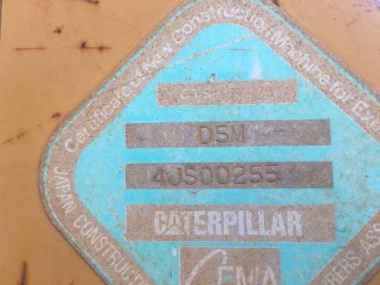 ขายแทรคเตอร์ CAT D5M105 เอกสารเล่มทะเบียนราคา 580,000