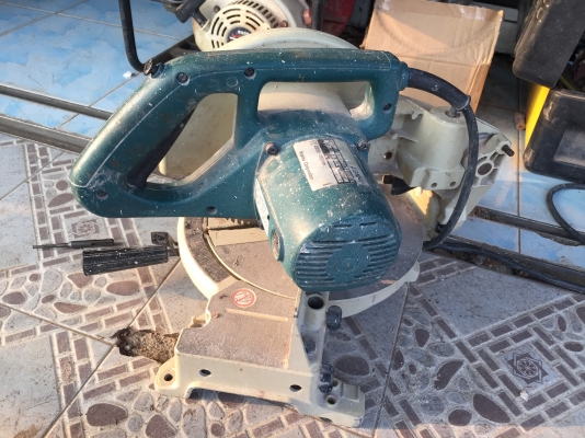 ขายเลื่อยองศา10” makita มือสองครับ ขายเลื่อยองศา10” makita มือสองครับ