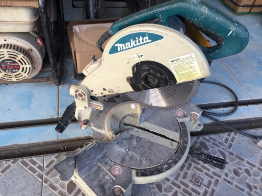 ขายเลื่อยองศา10” makita มือสองครับ ขายเลื่อยองศา10” makita มือสองครับ