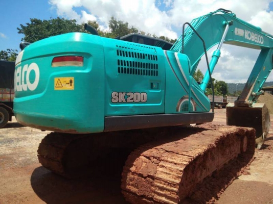 ขายKOBOTA SK200-10 ไมล์4,900 ชม.เอกสารชุดจดทะเบียนราคา 2,650,000