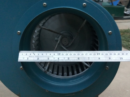 โบเวอร์ดูดควัน และกลิ่น มอเตอร์ 3 แรง สามเฟส 380V ยี่ห้อ VENZ รอบ 2950 rpm ขนาดลมเข้าเส้นผ่าศูนย์กลาง 23 ซม. ขนาดลมออก 16x20 ซม. ความสูงรวมฐาน 50 ซม. ลมดูดแรงมาก สภาพสวยมาก ใช้งานได้ดีปกติ ราคา 5,000 บาทรวมส่งค่ะ