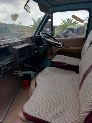 ขายรถบรรทุก6ล้อดั้มพ์ISUZU NKR88แรงม้าสภาพสวยราคา 190,000 ขายรถบรรทุก6ล้อดั้มพ์ISUZU NKR88แรงม้าสภาพสวยราคา 190,000
