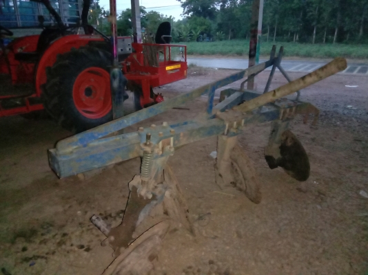 ขาย28500หางสามใบ26ของรถไถใหญ่สนใจโทร081-0118032ต้นส่งได้คัฟ