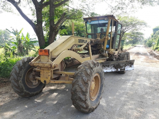 ขาย 1,980,000 รถเกรด CAT 140 G 5 MD เล่มทะเบียน เครื่องดี เอวแน่น ยางดี ระบบไฮดอร์ลิคสมบูนร์ รถสวยพร้อมใช้ รถอยู่ ตาก 090-772-3710 090-772-3708