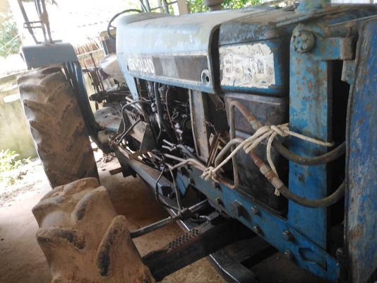 ขายเหมา4คัน1,100,000 รถไถมีFORD6640.1คัน KMT5077.2คัน รถไถมีเล่มทะเบียนทุกคันแมคโฮPC30.1คัน