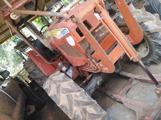 ขายเหมา4คัน1,100,000 รถไถมีFORD6640.1คัน KMT5077.2คัน รถไถมีเล่มทะเบียนทุกคันแมคโฮPC30.1คัน