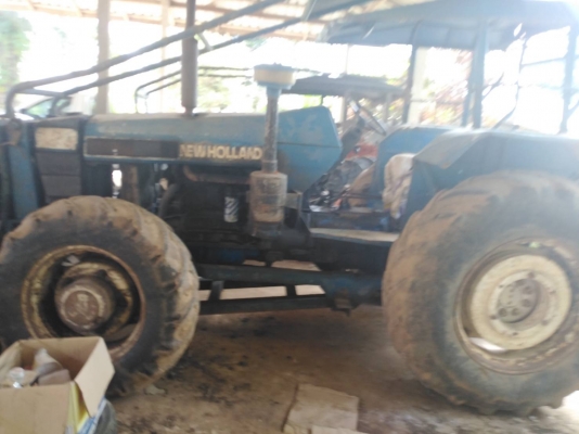 ขายเหมา4คัน1,100,000 รถไถมีFORD6640.1คัน KMT5077.2คัน รถไถมีเล่มทะเบียนทุกคันแมคโฮPC30.1คัน