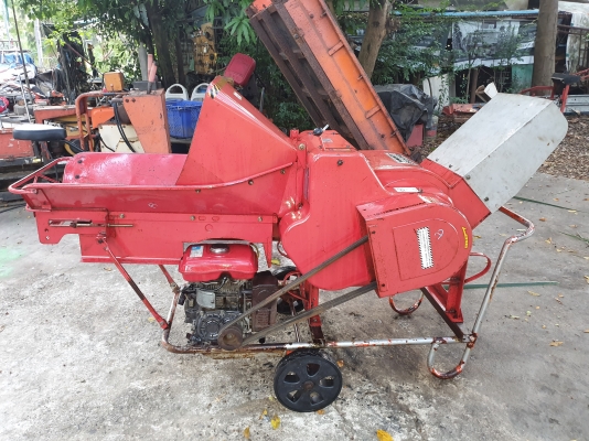 ใหญ่ๆๆๆ เครื่องสับกิ่งไม้ ใหญ่ๆๆๆ เครื่องสับกิ่งไม้