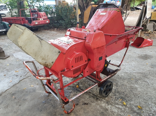 ใหญ่ๆๆๆ เครื่องสับกิ่งไม้ ใหญ่ๆๆๆ เครื่องสับกิ่งไม้