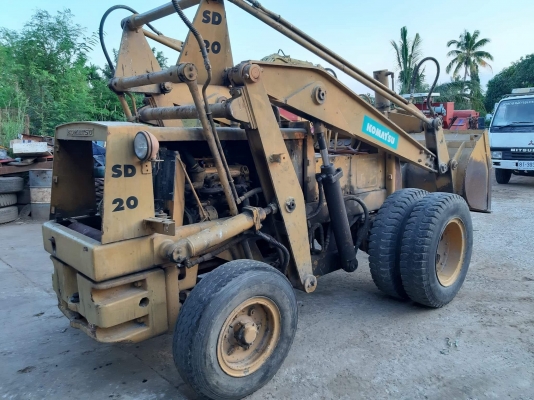 ขาย 58.000บาท รถตักโคมัสซุ SD-20 เครื่องเกียร์ เบรคดี พร้อมใช้งาน