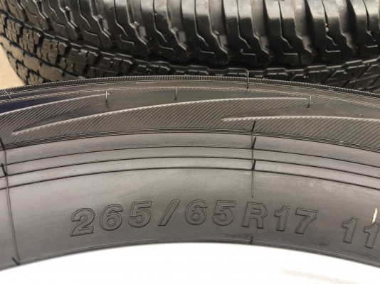 ล้อแม็ก Toyota Revo ขอบ 17 พร้อมยาง 265-65-17 Yokohama ปลายปี 15 สภาพสวย