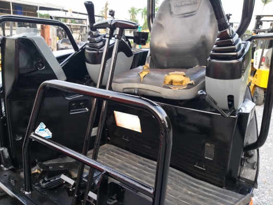 ขายรถแมคโค HITACHI ZX30U-2 แทรคเหล็ก คอนโทรลสั้น ปั้มนิ้ว มีไปบ์ปิ้ง ติอต่อ 063-5628992 ขายรถแมคโค HITACHI ZX30U-2 แทรคเหล็ก คอนโทรลสั้น ปั้มนิ้ว มีไปบ์ปิ้ง ติอต่อ 063-5628992