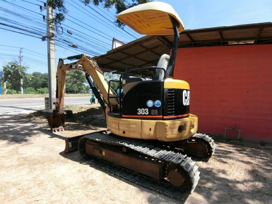 ขายรถขุดแบคโฮเก่านอกสวยเดิมๆ ยี่ห้อ CAT 303CR ขนาดPc30 รถเก่านอกแท้100\% (คอลโทนสั้น ปั๊มนิ้ว #อามยาวพิเศษ มีลายหัวแย็ก แทรคเหล็กใหม่มือ1) เครื่องแน่น ระบบไว รถพร้อมใช้งาน เอกสารใบอินวอยครบ         ????ราคา 410,000 ต่อรองได้???? ☎ สนใจติดต่อ 096-3268553 (ส