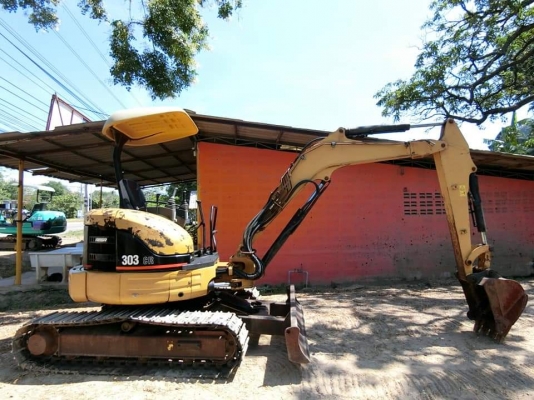 ขายรถขุดแบคโฮเก่านอกสวยเดิมๆ ยี่ห้อ CAT 303CR ขนาดPc30 รถเก่านอกแท้100\% (คอลโทนสั้น ปั๊มนิ้ว #อามยาวพิเศษ มีลายหัวแย็ก แทรคเหล็กใหม่มือ1) เครื่องแน่น ระบบไว รถพร้อมใช้งาน เอกสารใบอินวอยครบ         ????ราคา 410,000 ต่อรองได้???? ☎ สนใจติดต่อ 096-3268553 (ส