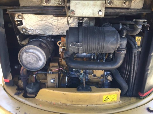 ขายรถขุดแบคโฮเก่านอกสวยเดิมๆ ยี่ห้อ CAT 303CR ขนาดPc30 รถเก่านอกแท้100\% (คอลโทนสั้น ปั๊มนิ้ว #อามยาวพิเศษ มีลายหัวแย็ก แทรคเหล็กใหม่มือ1) เครื่องแน่น ระบบไว รถพร้อมใช้งาน เอกสารใบอินวอยครบ         ????ราคา 410,000 ต่อรองได้???? ☎ สนใจติดต่อ 096-3268553 (ส