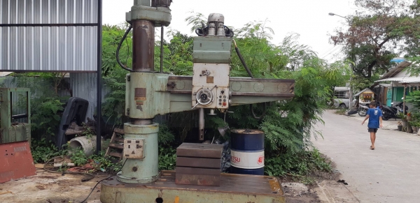 ขายเครื่องเจาะเรเดียนแขนยาว1500ใต้หวันคับราคาเบาๆๆ ขายเครื่องเจาะเรเดียนแขนยาว1500ใต้หวันคับราคาเบาๆๆ