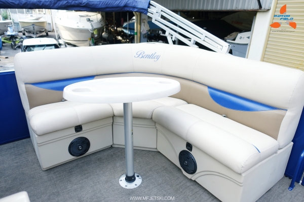 2016 BENTLEY Pontoon 14 ฟุต