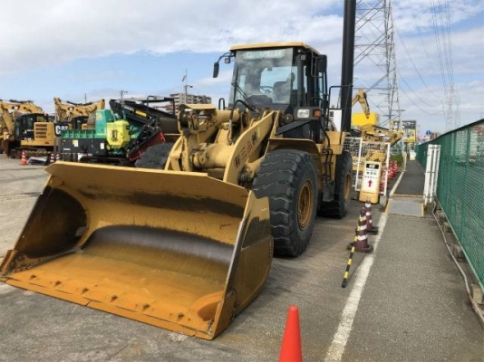 ขายรถตักล้อยาง CAT 950H ปี 2012 นำเข้าเองจากญี่ปุ่น สภาพสวยพร้อมใช้งาน ถึงเร็วๆนี้ครับ