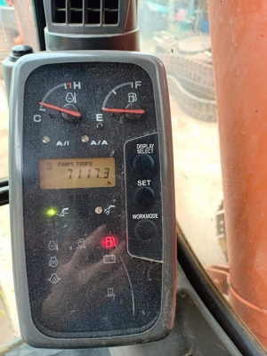 ขาย HITACHI ZX120-1. เก่านอกแท้  เดิมๆๆมีลายแย๊ก. สภาพสวย  เครื่องปั๊มแห้งมากๆๆ  โทร 089-3818694 จ๊อย