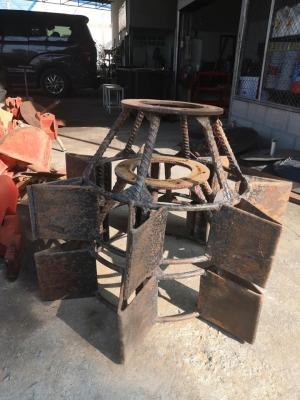 ขายล้อแปะข้างกันจม ใช้กับรถรุ่น L3608  ราคา3500 บาท  สนใจสอบถาม084-9997463