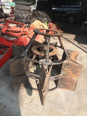 ขายล้อแปะข้างกันจม ใช้กับรถรุ่น L3608 ราคา3500 บาท สนใจสอบถาม084-9997463 ขายล้อแปะข้างกันจม ใช้กับรถรุ่น L3608 ราคา3500 บาท สนใจสอบถาม084-9997463